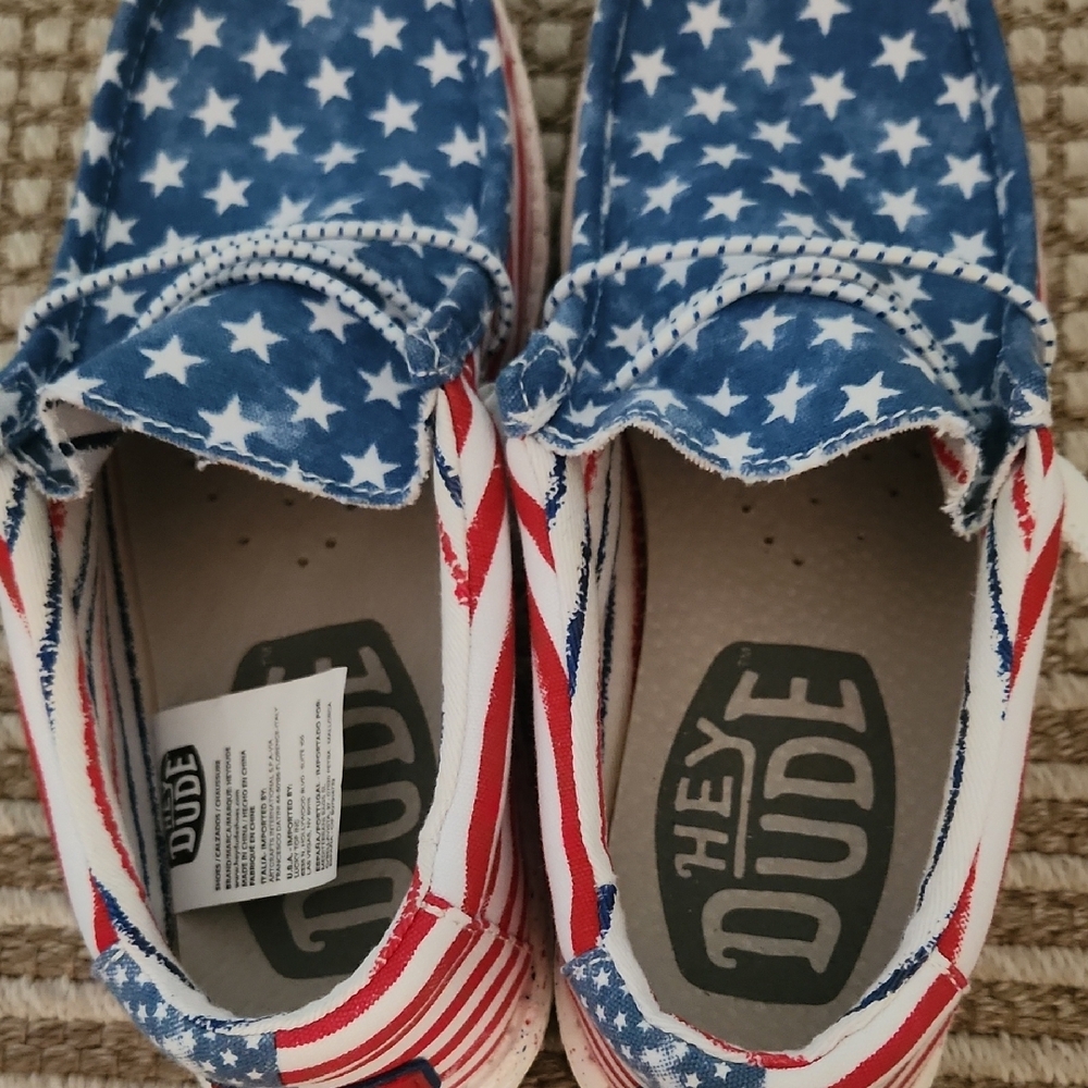 Hey Dude Womns  Stars and Stripes Sneakers - Picture 5 of 7